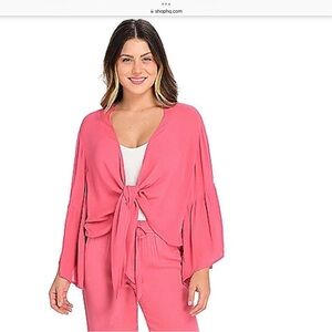 Elan bell sleeve tie top. Size o/s fits all.